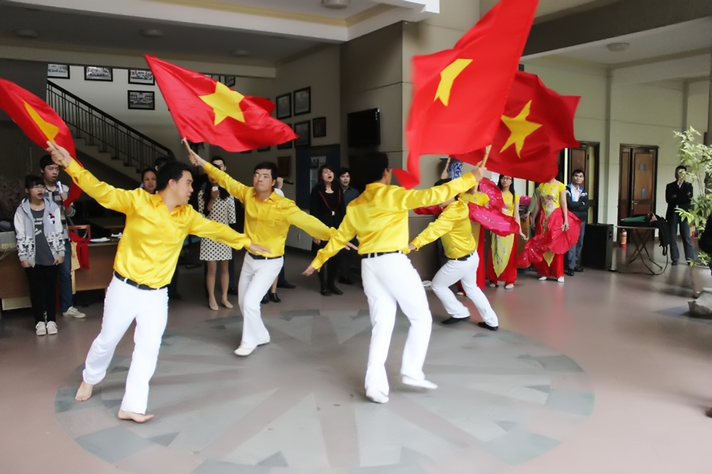 hoi dien loi ca dang Bac 2